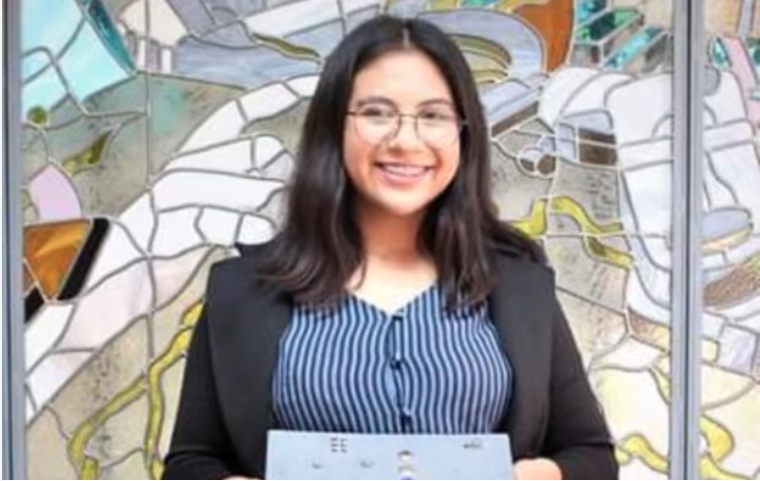 Alumna lagunera es reconocida como una de las 50 mejores del mundo