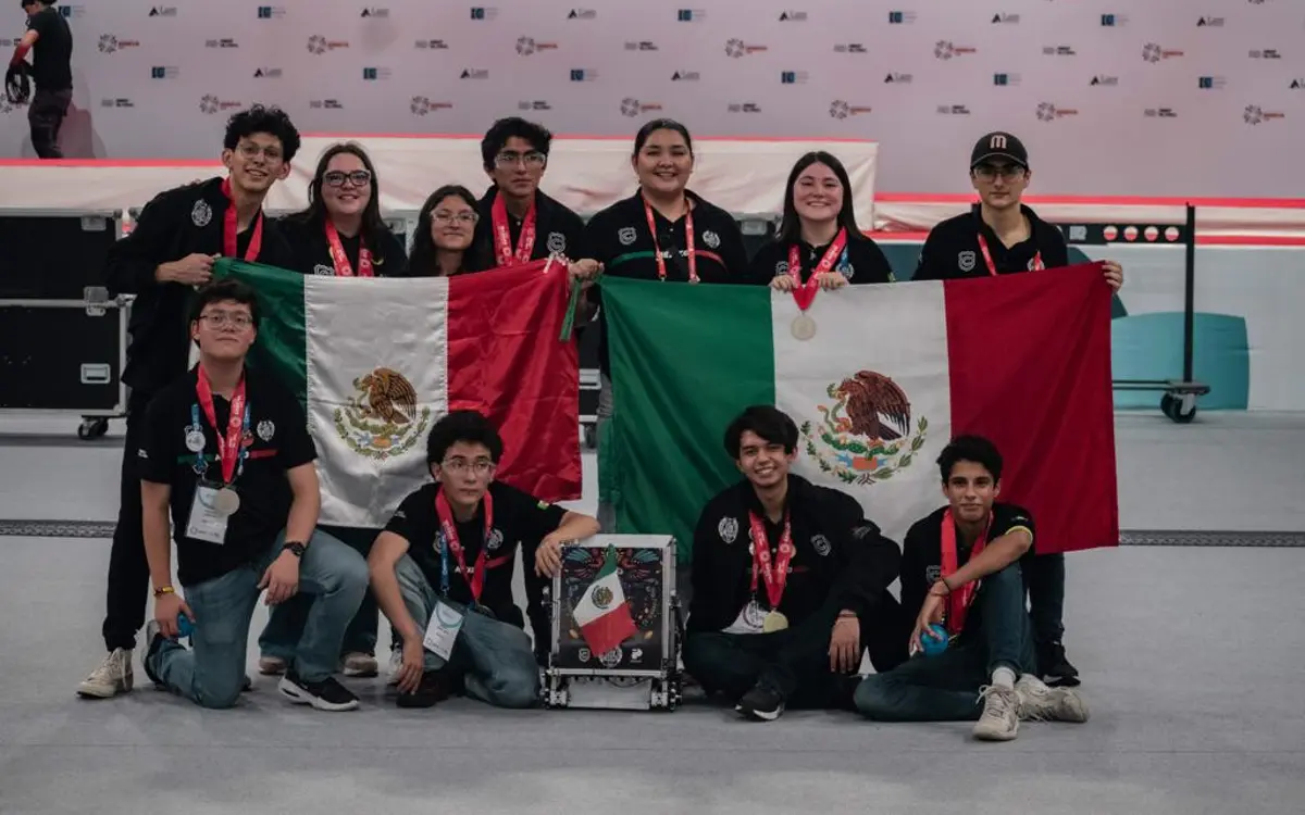 Mexicanos ganan oro en FIRST Global Challenge de Robótica 2022